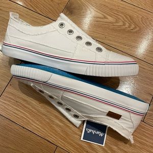 White cotton slip on sneakers size 10